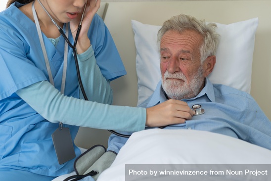 np_Asian nurse using stethoscope checking on heartbeat examining of older man_5XlyM5_free